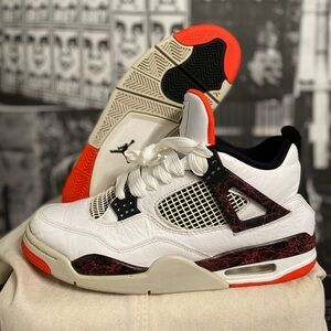Air Jordan 4 Retro “Flight Nostalgia”